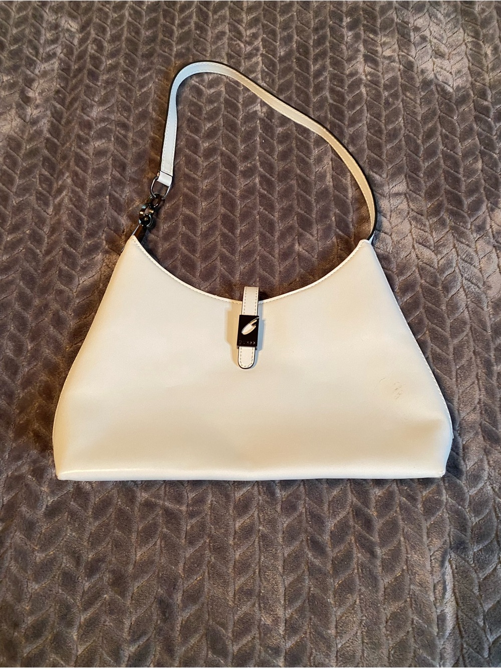 White Guess handbag